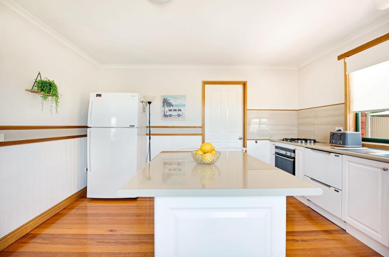 Вилла Bay Of Fires Great Escape Binalong Bay Экстерьер фото